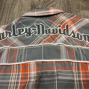 Harley Davidson Button Up Shirt. Men’s Size XL. Classic, Casual, Plaid, Sharp !